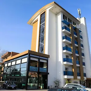 White Dream 4* Tirana